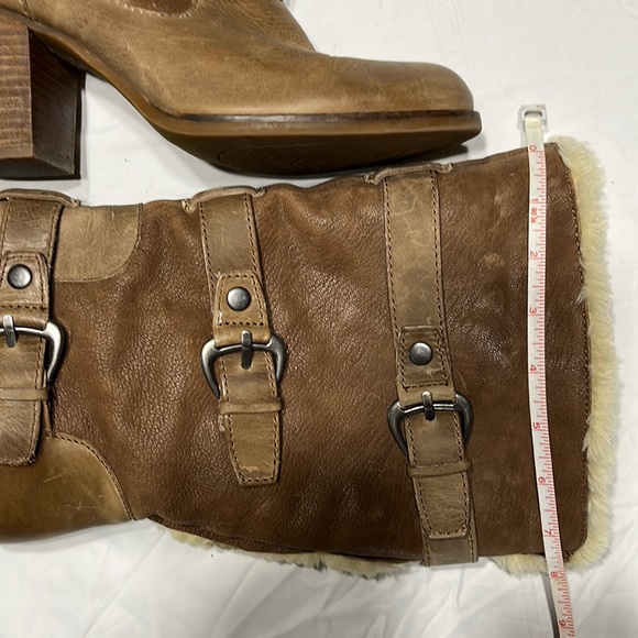 Gianni‎ Bini Brown Heeled Boots with Fur Trim - Picture 10 of 11